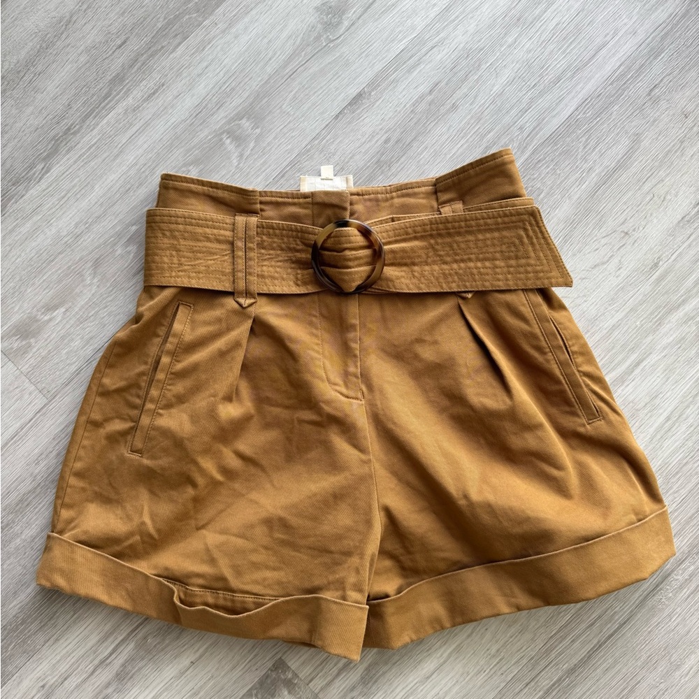 Sezane Rome Shorts in Caramel